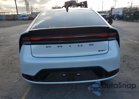 2025 Toyota Prius Le z USA, uszkodzony, nr VIN JTDACAAU2S3054808